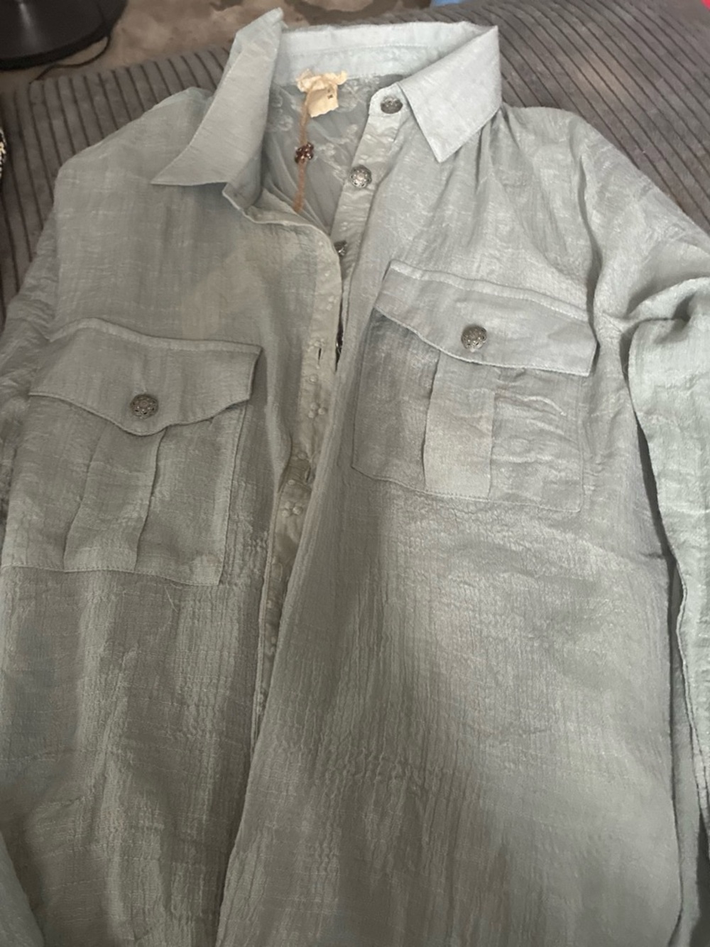 Buckle woman’s  Pale Sage Lightweight Button-Up Shirt